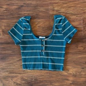 Cropped ribbed green and white striped shirt